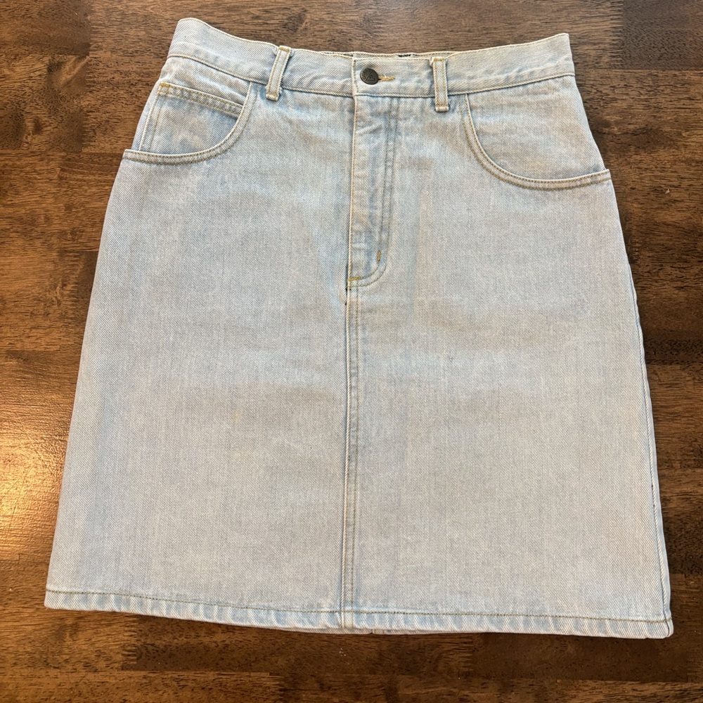 Vintage Guess Denim Skirt size 31 - Picture 2 of 6